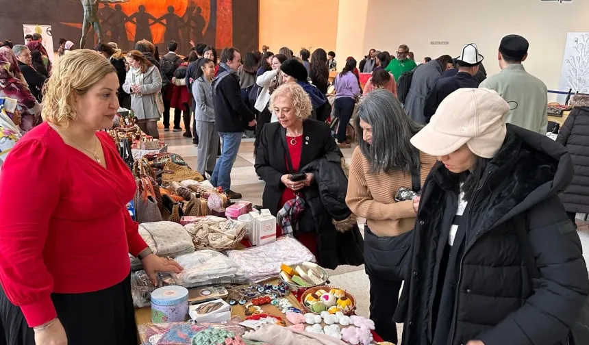 BM’de Türkiye Standına Yoğun İlgi: Tatlar ve Renkler Buluştu