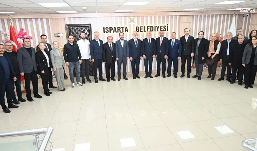 Yenişehirlioğlu, Isparta Belediye Başkanı Başdeğirmen'i Ziyaret Etti