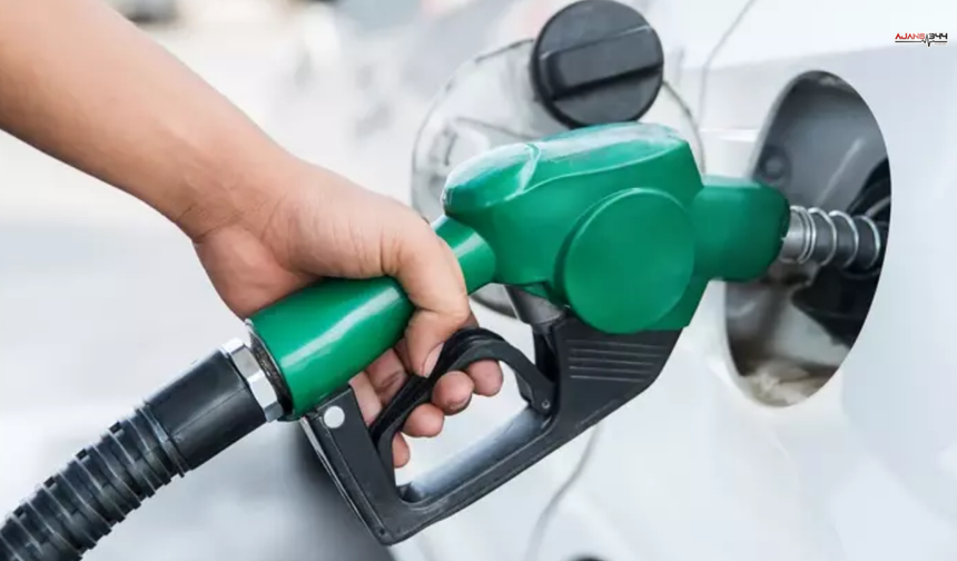 Akaryakıta Bir İndirim Bir Zam: Motorin Düştü, Otogaz Arttı