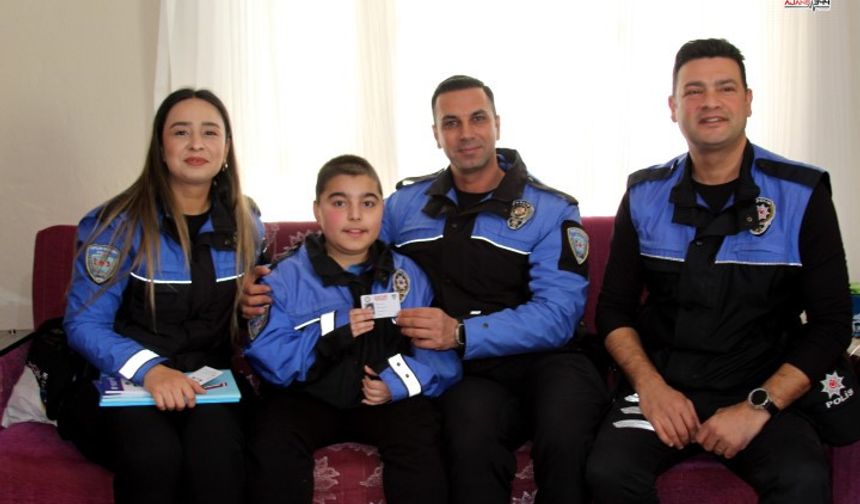 Hayaline Kavuştu, Bir Günlüğüne Polis Oldu