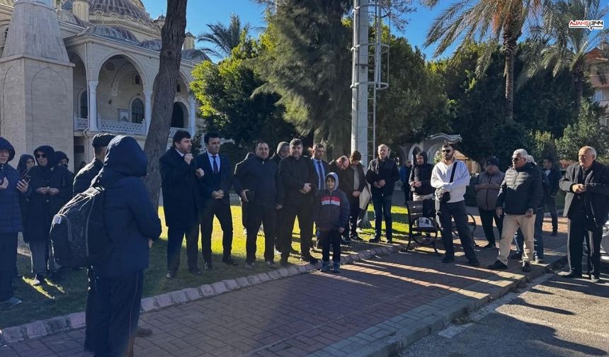 Umre yolcuları dualarla kutsal topraklara uğurlandı