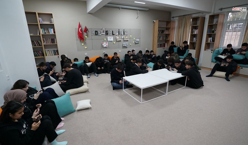 Gençler kahramanlarını tanıdı, İstanbul gezisi kazandı