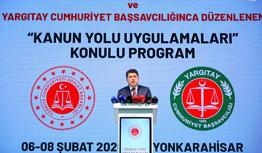Bakan Tunç Deprem Davalarında Üç Yıllık Bilançoyu Açıkladı