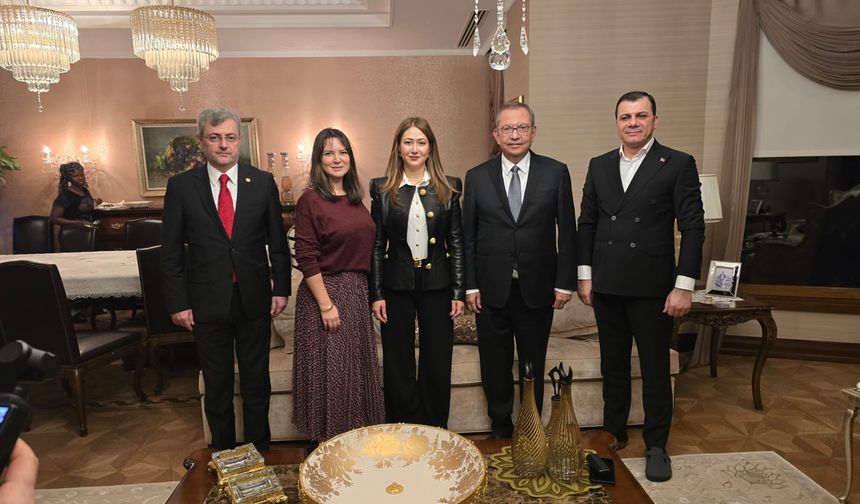 Zuhal Karakoç’tan Öksüz Ailesine Geçmiş Olsun Ziyareti