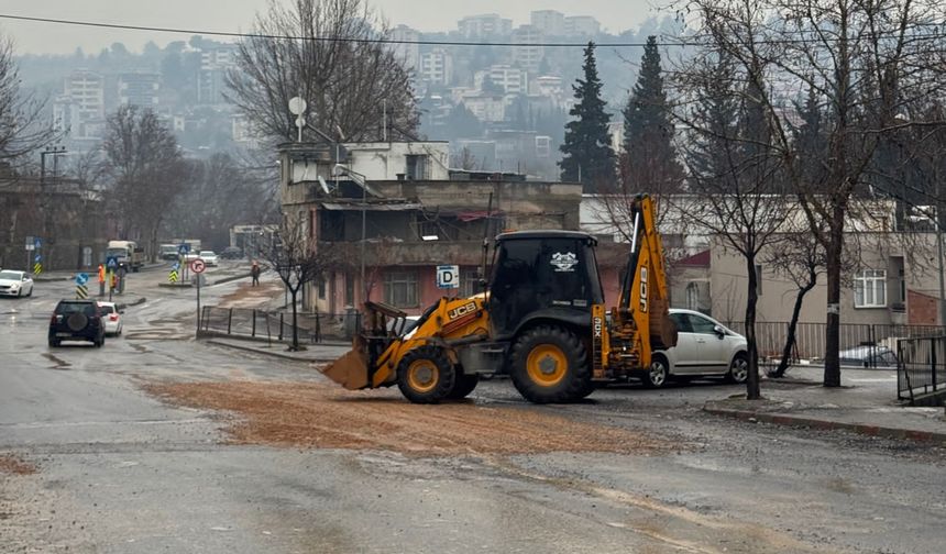 Kahramanmaraş’ta Altyapı Kaynaklı Yol Bozulmaları Onarılıyor