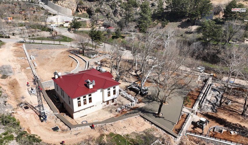 Kahramanmaraş’ta Çınaraltı Sosyal Tesisleri açılışa hazırlanıyor