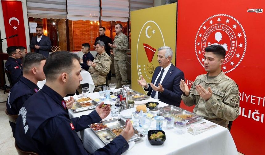 Vali Ünlüer Jandarma Personeliyle İftarda Buluştu