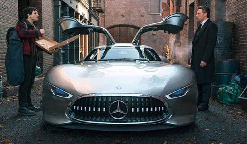Mercedes, Batman'e sponsor oldu! İşte Bruce Wayne'in yeni oyuncağı: AMG Vision GT