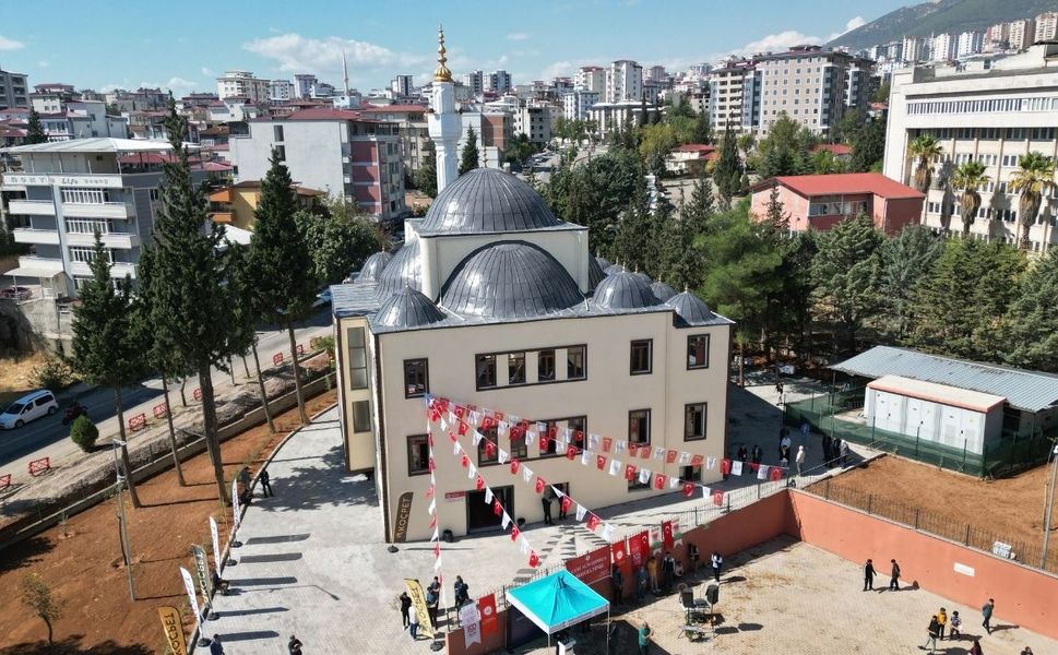 Kahramanmaraş’ta İbrahim Koç Camii ve Kur’an Kursu Hizmete Açıldı