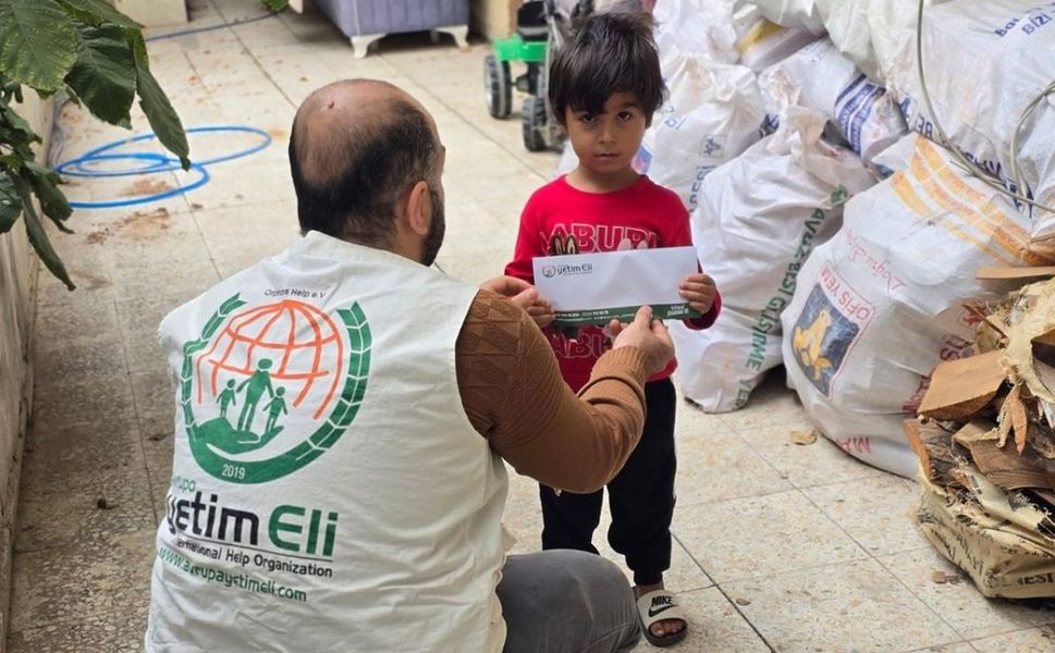 Kahramanmaraş'ta Yetim ve İhtiyaç Sahibi Ailelere Destek Verildi
