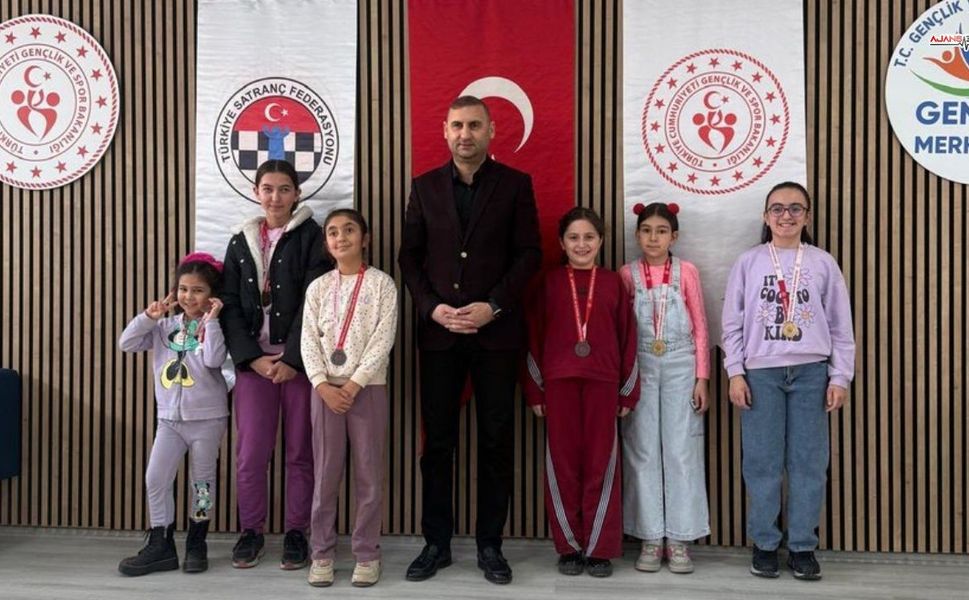 Kahramanmaraş'ta Kadınlar İl Birinciliği Satranç Müsabakaları sonuçlandı