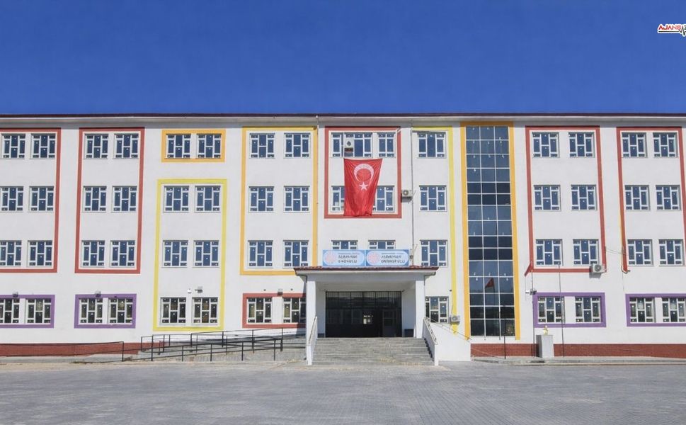 Albayrak İlkokulu–Ortaokulu Türkoğlu’nda Eğitime Kapılarını Açıyor