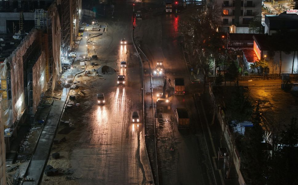 Kahramanmaraş’ta gece gündüz süren yol çalışması
