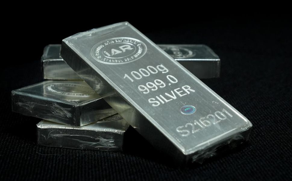 Dev bankadan gümüş için flaş uyarı: Bu rakamı göremeye hazır olun!