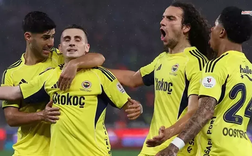 Fenerbahçe, Trabzonspor’u 3-2 mağlup etti