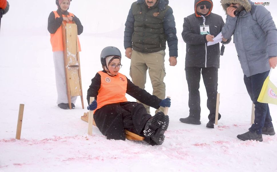 Yedikuyular’da Kışa Meydan Okuyan Yarış