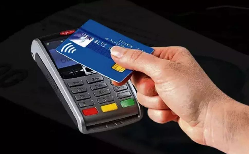 Kredi kartı kullananlar dikkat: Bu 5 hatayı yapan iflasın eşiğine geliyor!