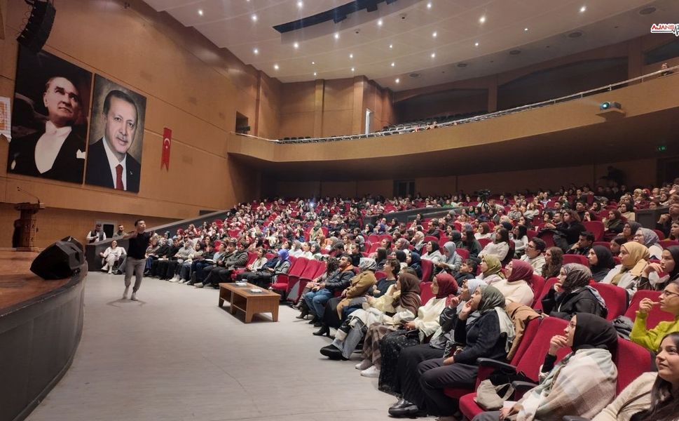 Onikişubat Belediyesi YKS ve KPSS Kazandıran Taktikler Kampı Başladı