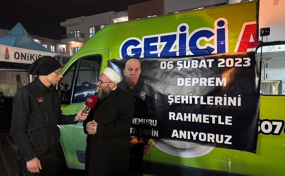 Depremde Koştu, Yıl Dönümünde Unutmadı: Kahramanmaraş’ta Vefa Sofrası