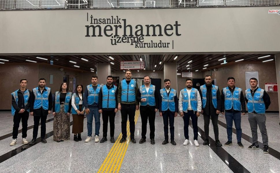 Kahramanmaraş'ta "Geceye Işık Tutan AK Gençlik"